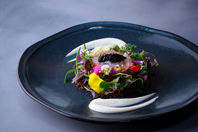 信州サーモンと馬肉のタルタル