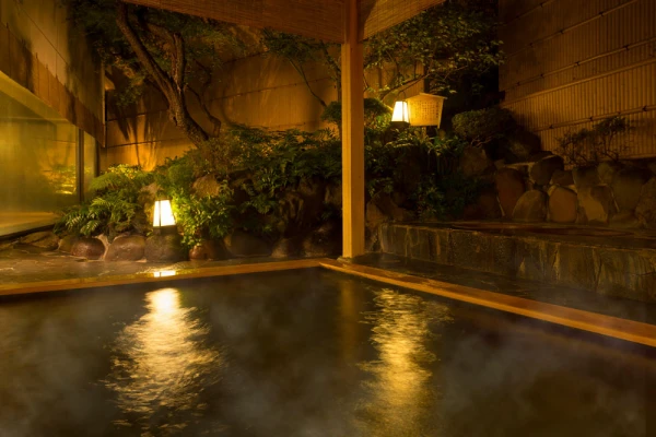 温泉で癒される