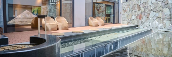 温泉で癒される