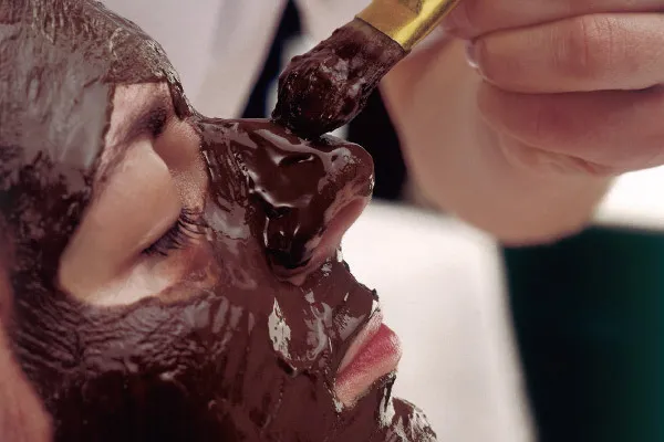 BERNARD CASSIERE -Paris- チョコレートフォンデュ・フェイシャル