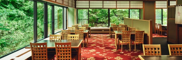 料理に舌鼓
