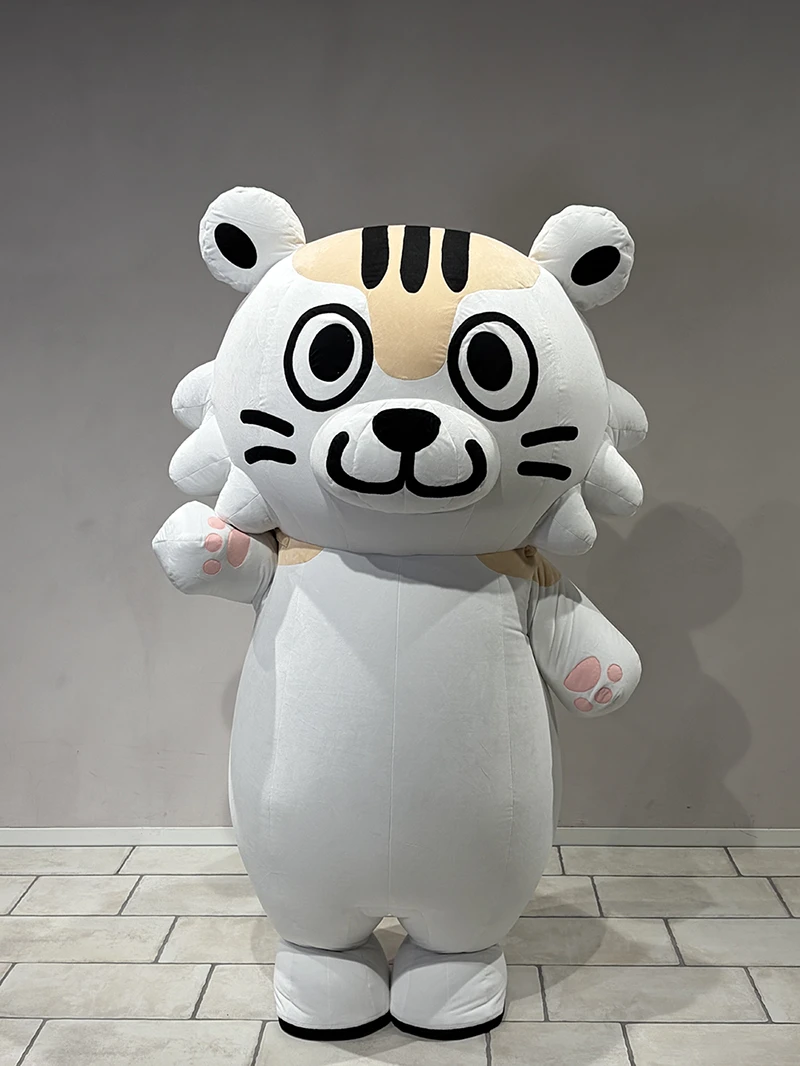 森トラストグループ公式キャラクター「森虎雄(もりとらお)」がホテルロビーに登場