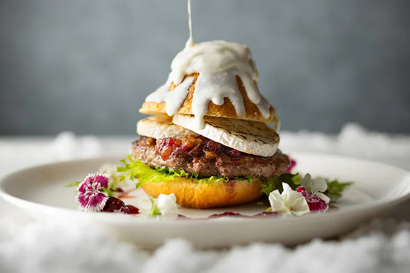 リンゴンベリーの雪富士バーガー