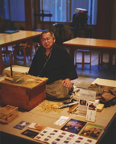 駿河竹千筋細工職人　久保田氏
