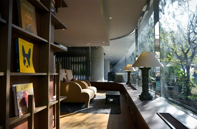 ラフォーレ箱根強羅 湯の棲　囲炉裏リビング